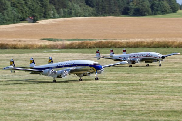 Découvrez les innovateurs de la mode : les designers émergents à surveiller cette saison !