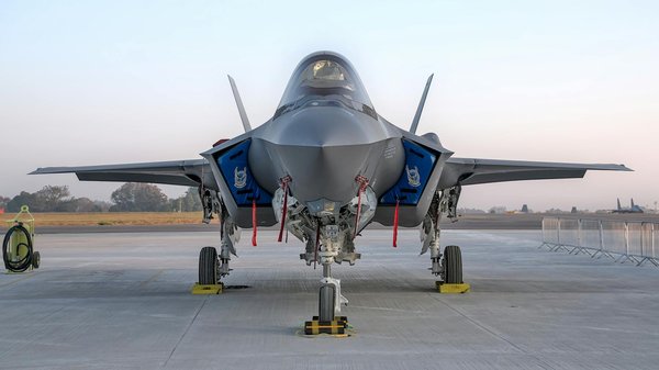 Incontournables de la Mode Estivale : Quoi Porter Cet Été pour Briller