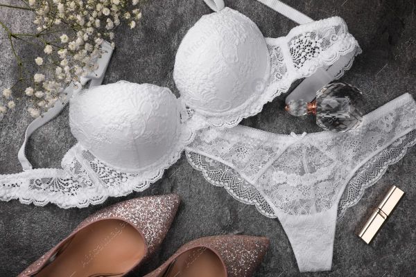 Top strings pour mariage : l'équilibre parfait entre confort et luxe