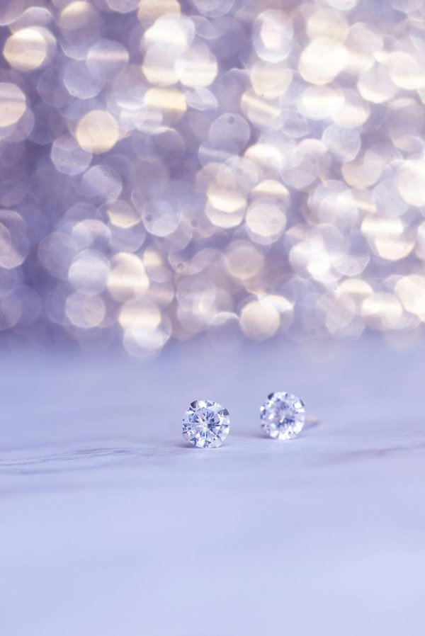 Les boucles d'oreilles diamant : sublimez votre style avec éclat